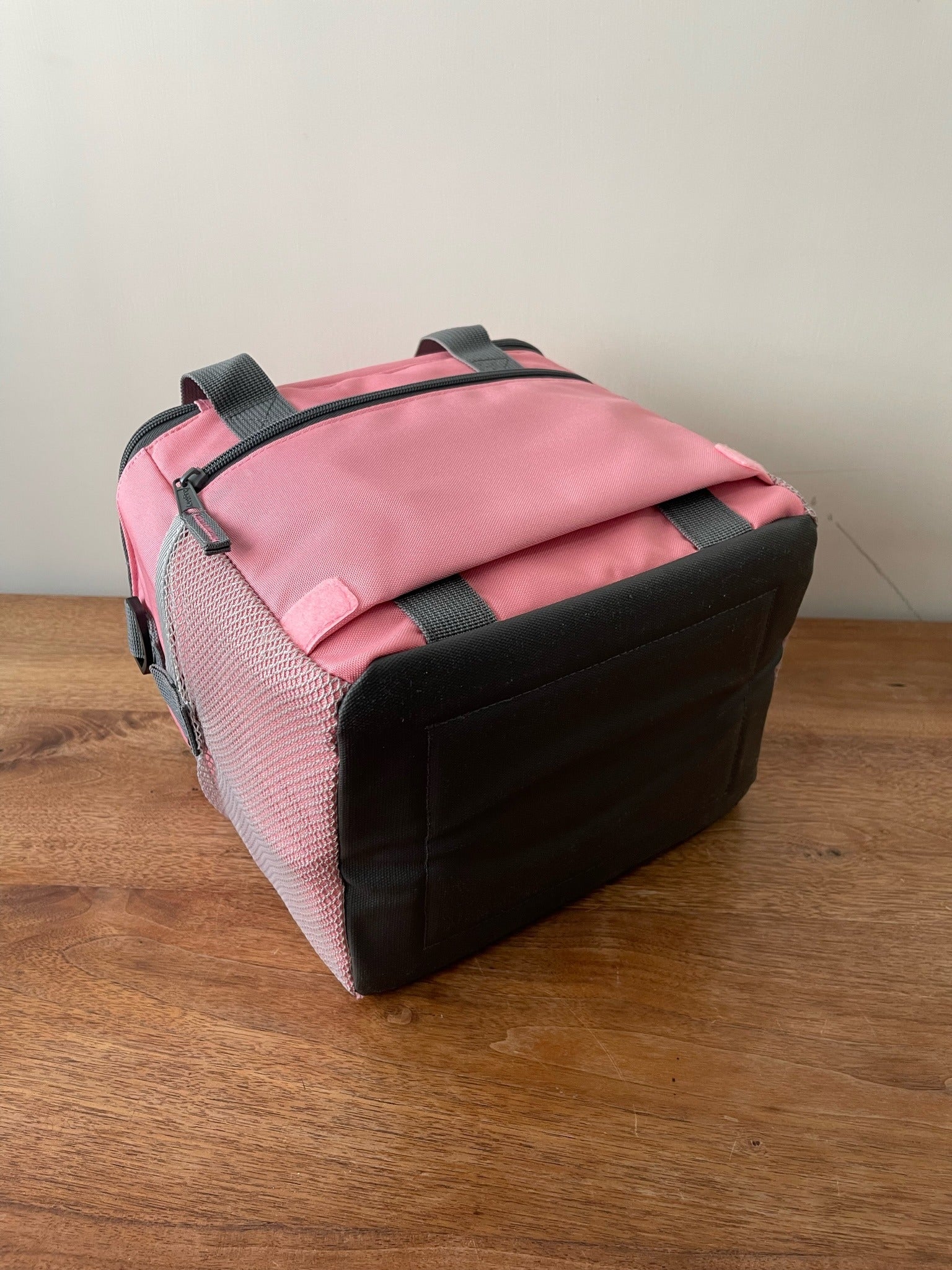 Hello Chilly 10L Large Capacity Cooler Bag (Strawberry)