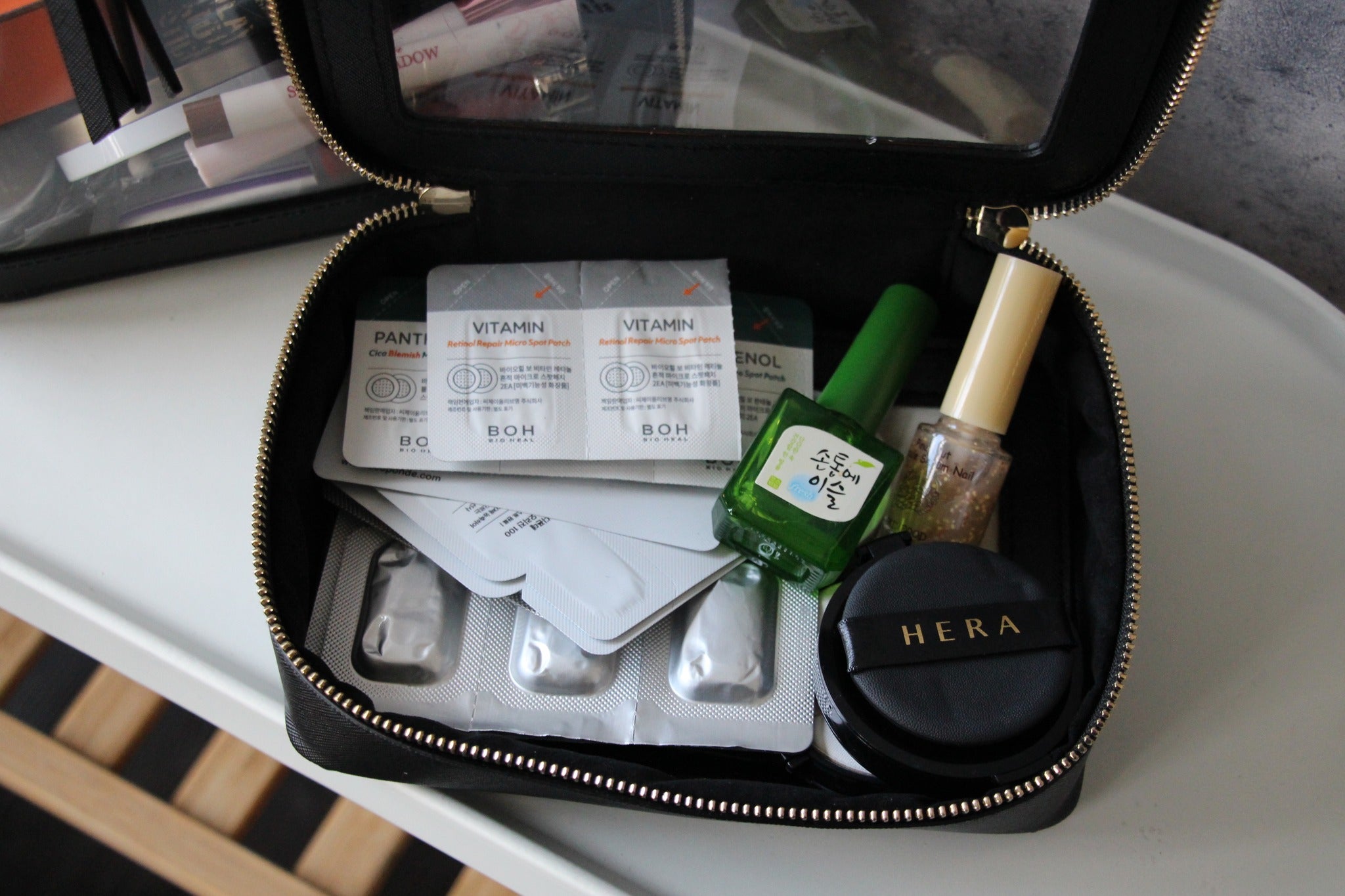 ME Clarity 1.5L ME02S 方形化妝包 S 單層 (亮黑) - L19 x W6 x H13.5cm