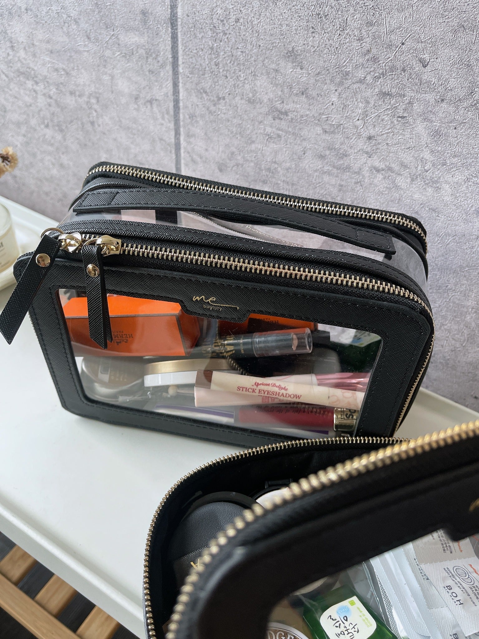 ME Clarity 1.5L ME02S 方形化妝包 S 單層 (亮黑) - L19 x W6 x H13.5cm