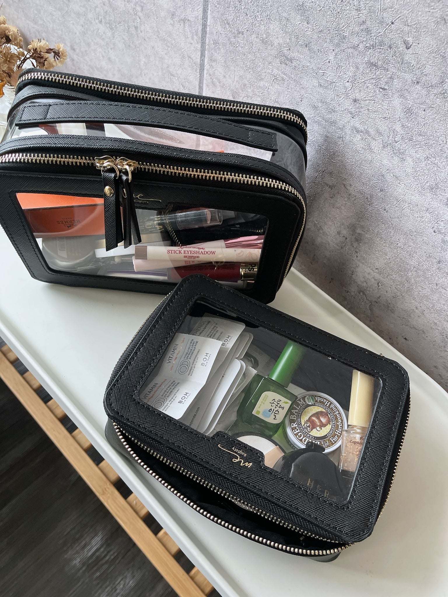ME Clarity 1.5L ME02S 方形化妝包 S 單層 (亮黑) - L19 x W6 x H13.5cm