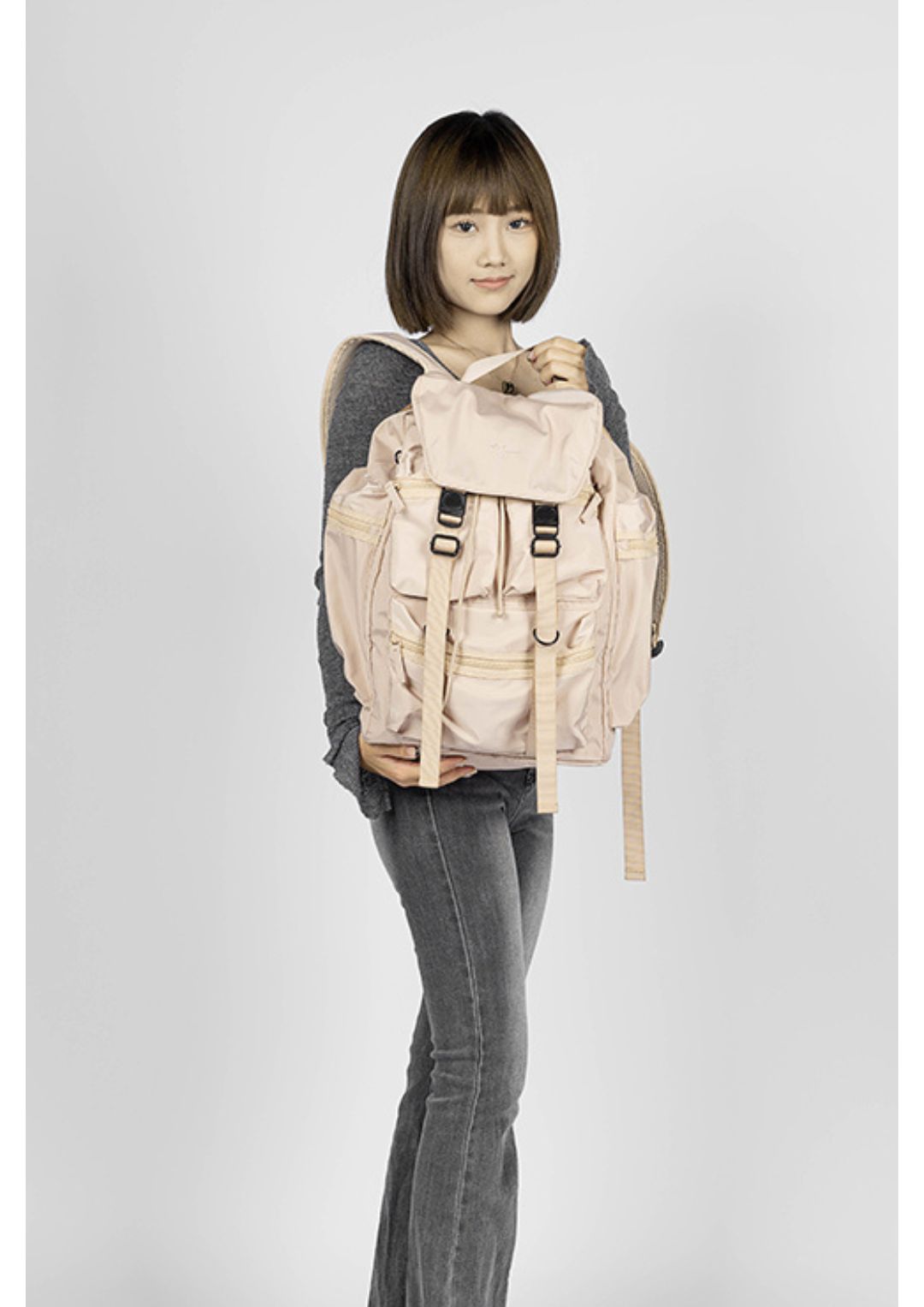 ME Caroline 多袋口旅行背包 20L (拿鐵奶)