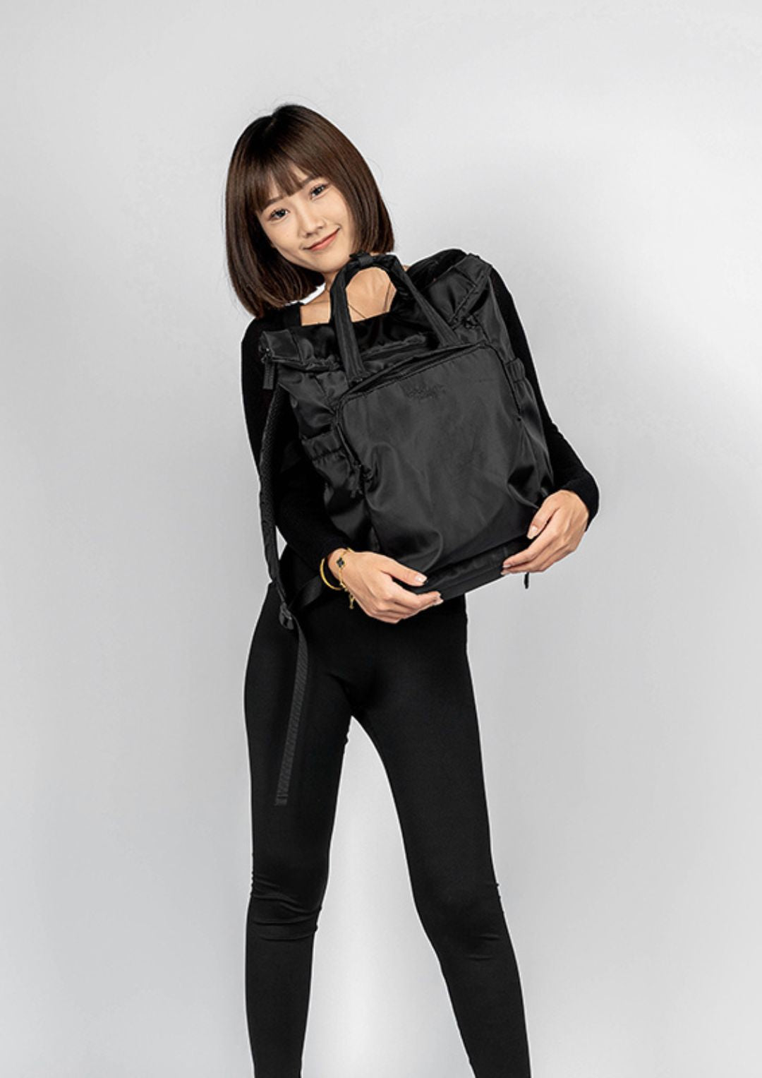 ME Antonia (L) 休閒通勤背包 20L (亮黑)