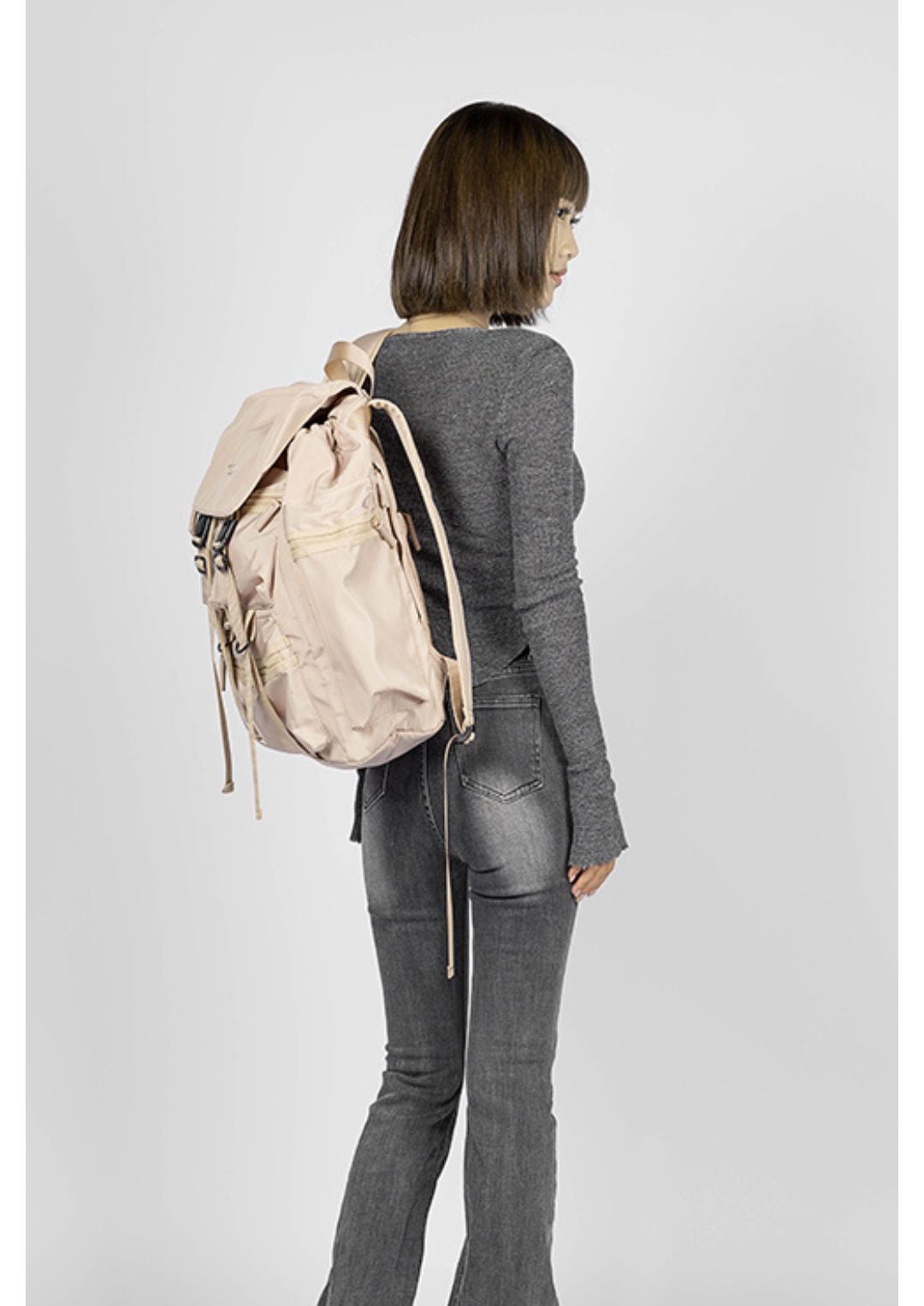 ME Caroline 多袋口旅行背包 20L (拿鐵奶)