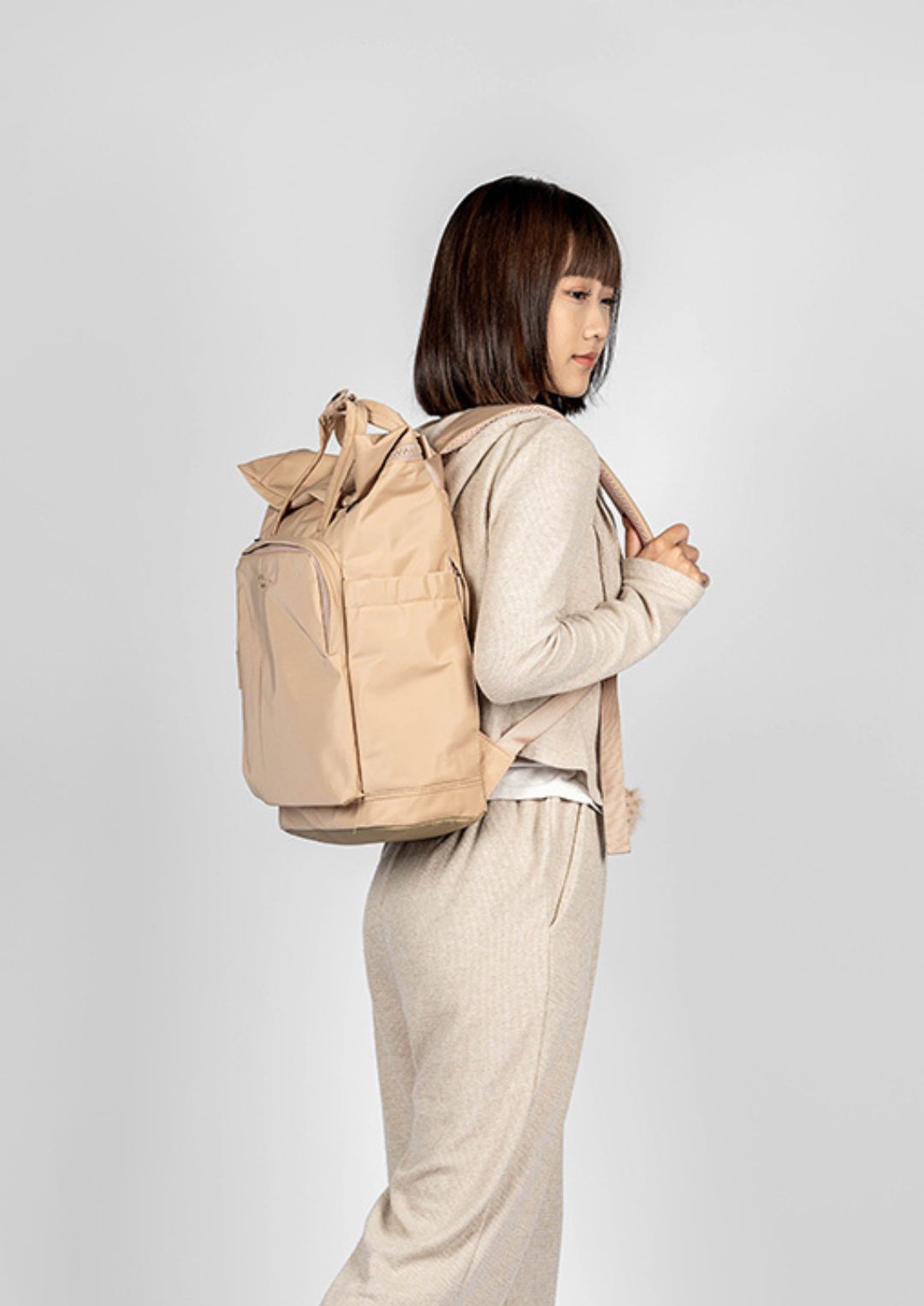 ME Antonia (L) 休閒通勤背包 20L (奶茶)