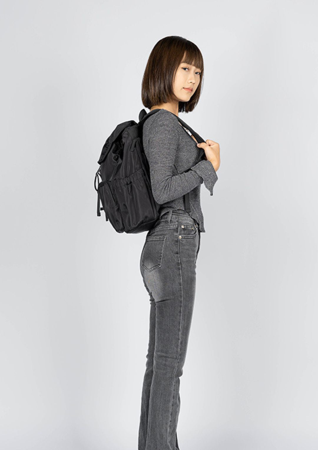ME Hulda 日常簡約背包 15L (亮黑)