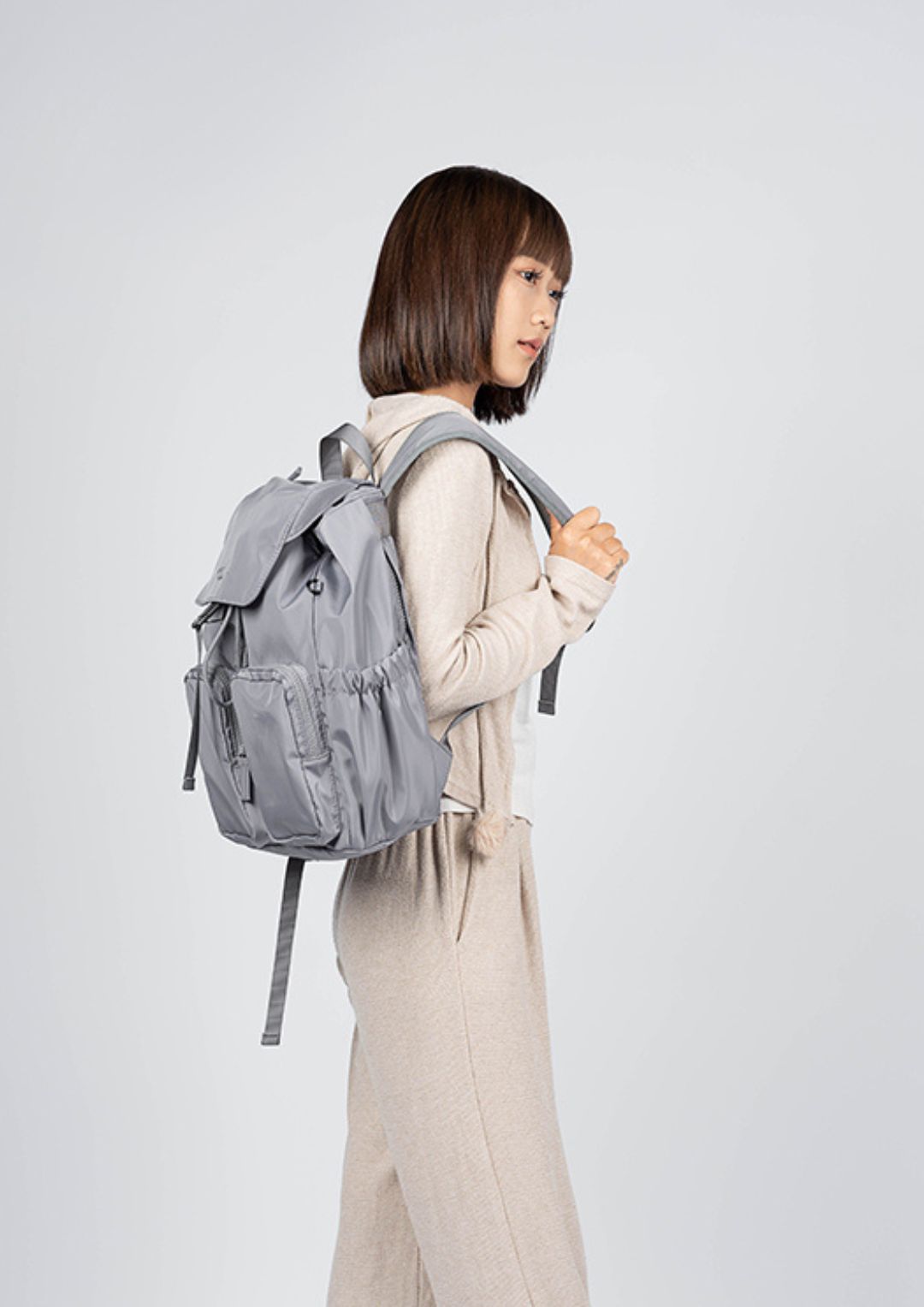 ME Hulda 日常簡約背包 15L (淡雅灰)